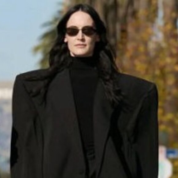 Balenciaga BB0350S 001 Sunglasses Black Cat Eye Frame, Grey Lenses - Picture 9 of 10